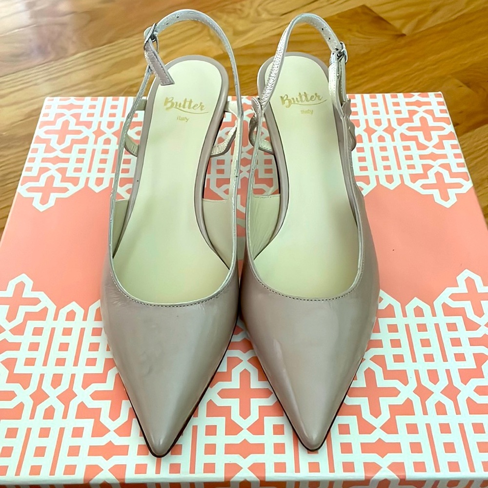 Butter sling back heals nwt